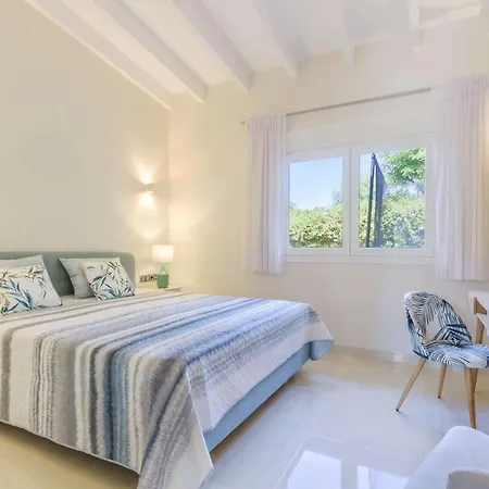 Allegra Villa Crestatx